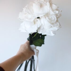 Ramo Ocho Rosas Blancas